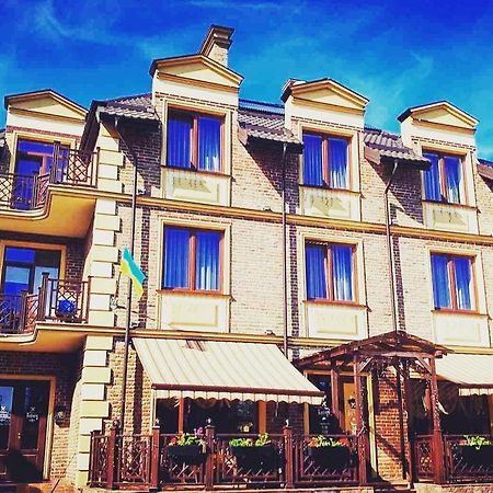Batori Hotel Lviv Exterior photo