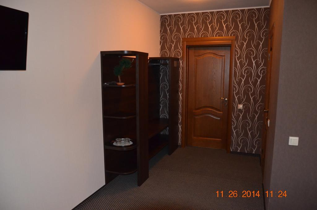 Batori Hotel Lviv Room photo