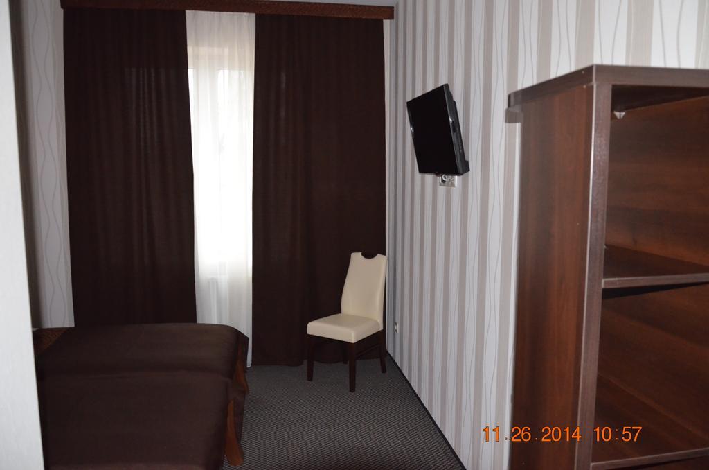 Batori Hotel Lviv Exterior photo