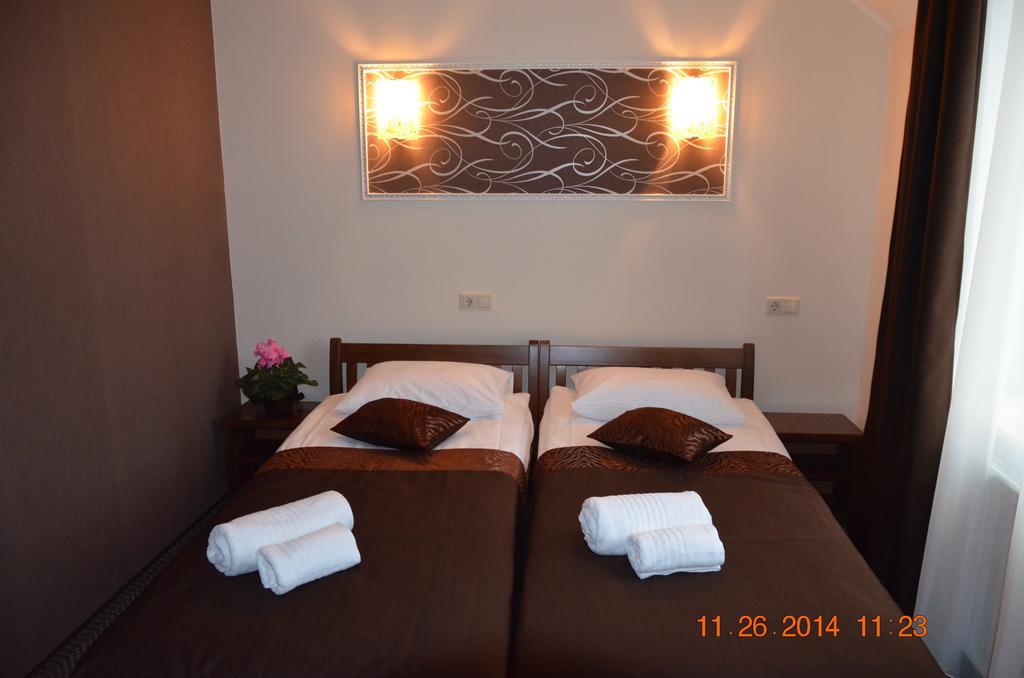 Batori Hotel Lviv Room photo