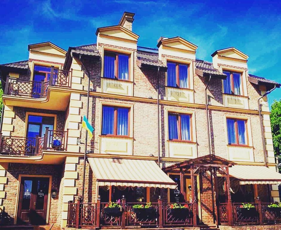 Batori Hotel Lviv Exterior photo